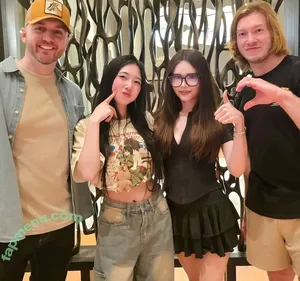 T10Nat / ten_against nude photo #0128