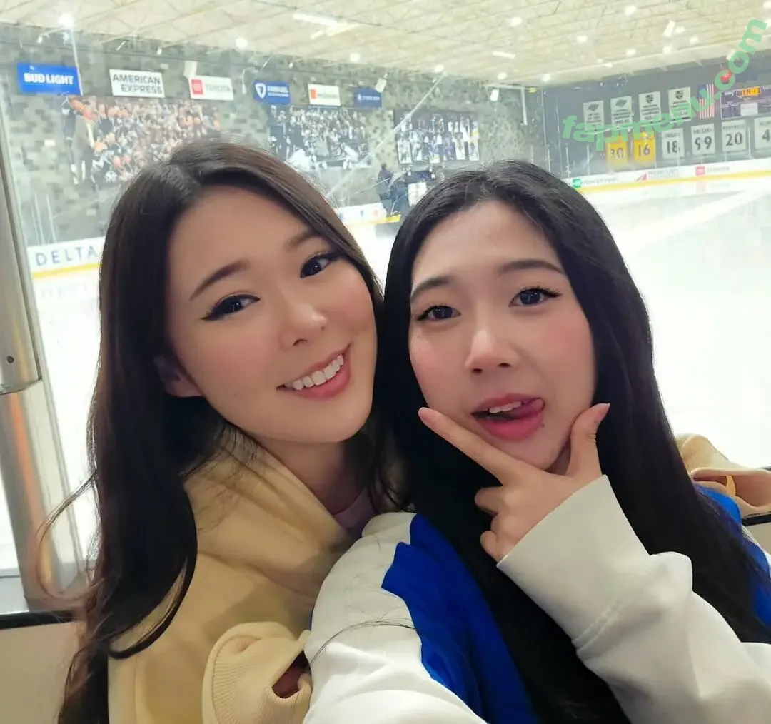 T10Nat nude photo #0131 (ten_against)