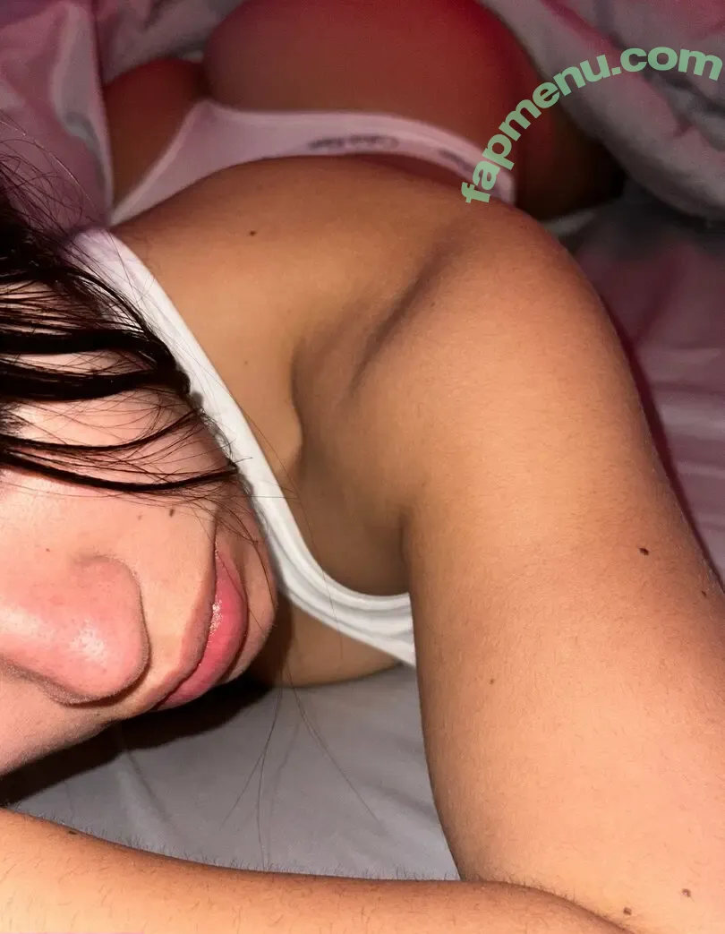 taali01 nude photo #0054 (taliaaa01)