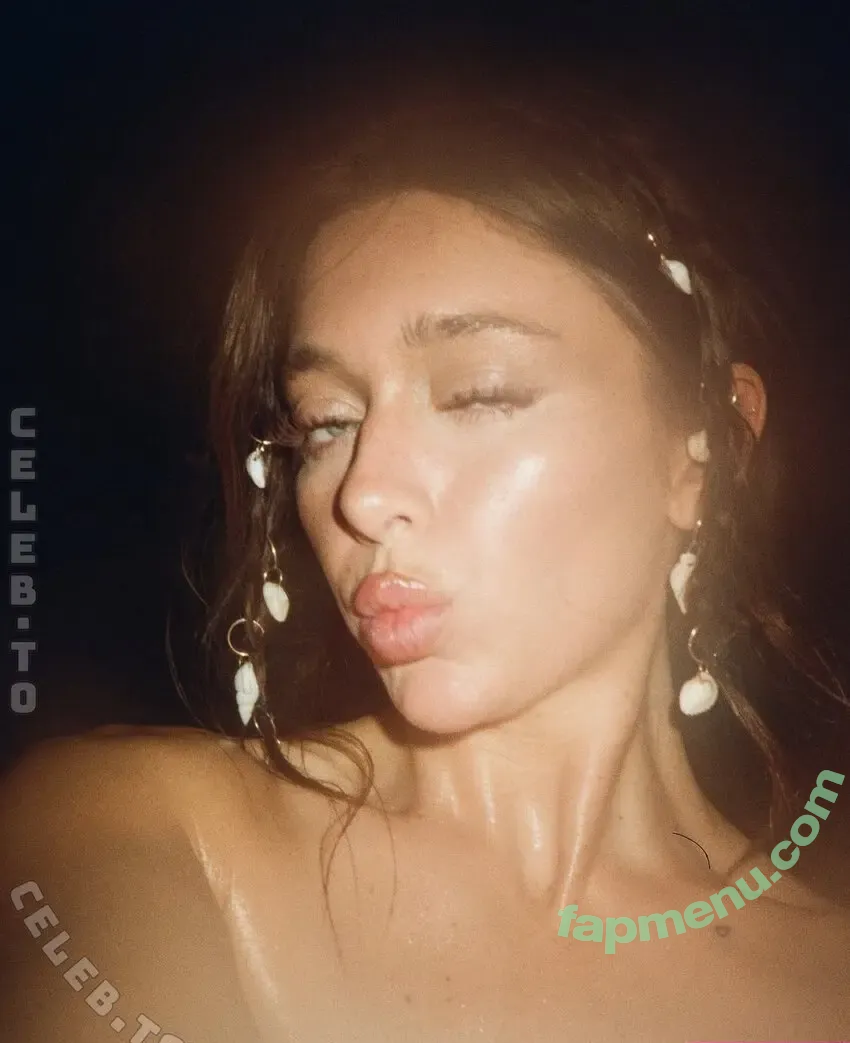 Tabitha Swatosh nude photo #0895 (tabithaswatosh)