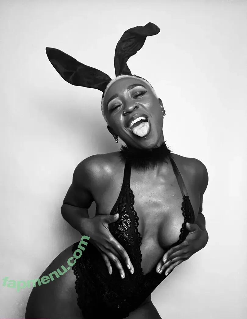 tae.noire nude photo #0005 (tae.noire)