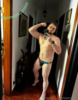  nude photo #0004