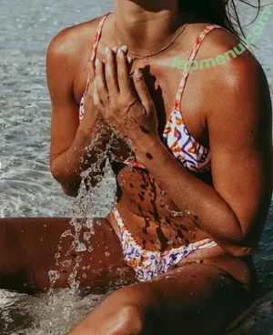 Tahlia Thornton / tahliathornton nude photo #0003