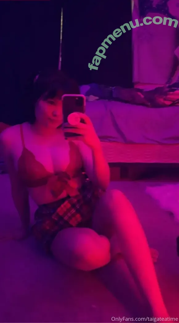 Taigateatime nude photo #0002 (petkittykiriko / taigatoetime)