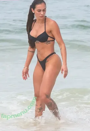 Tainá Castro Militão / tainamilitao nude photo #0012