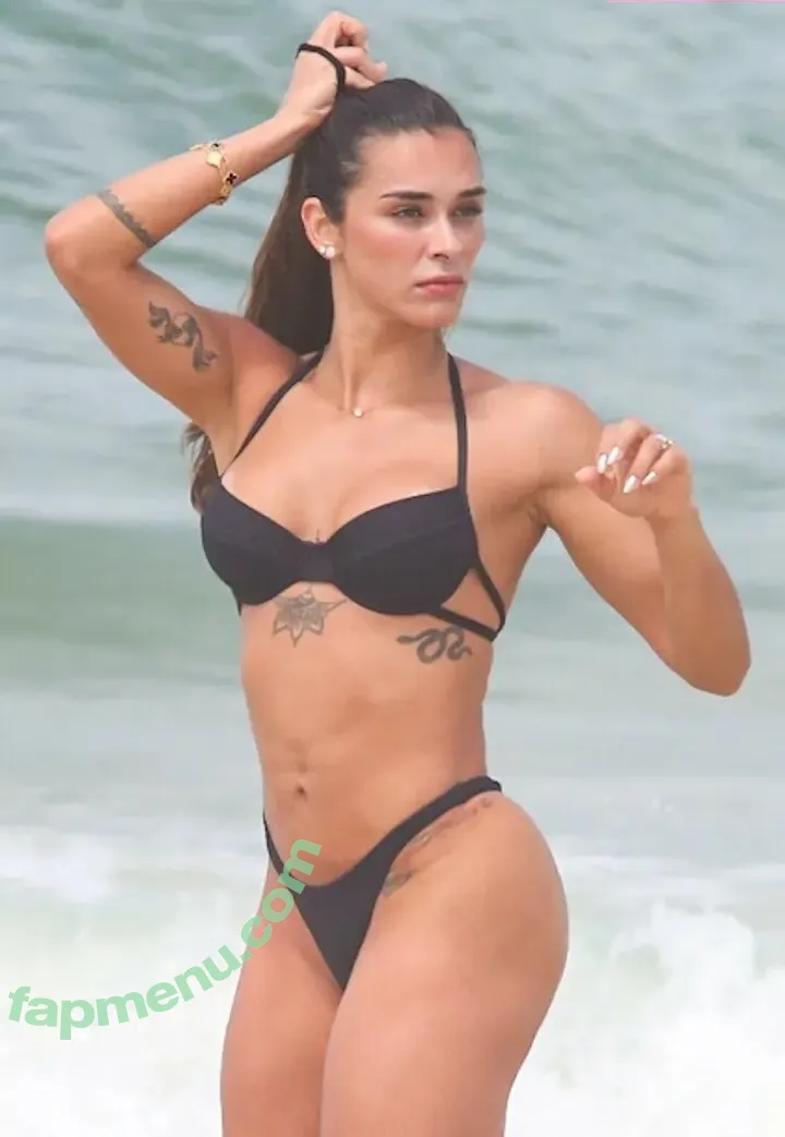 Tainá Castro Militão nude photo #0008 (tainamilitao)