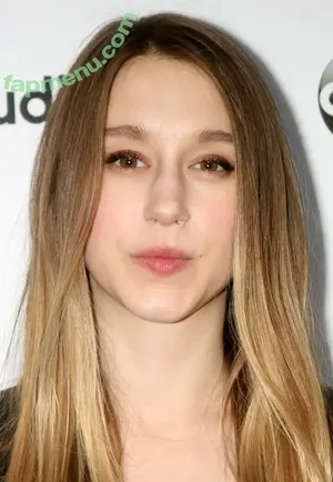Taissa Farmiga / taissafarmiga nude photo #0129