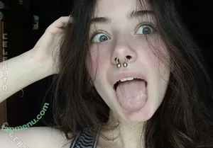 Taliza / Talizaaa_ / lliz_44 / taliza_33 nude photo #0010