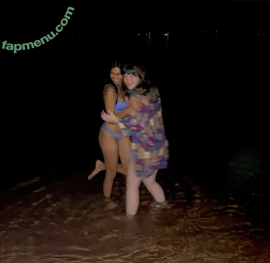 Talkswithjewlz nude photo #0122 (Talkswithjewlz)