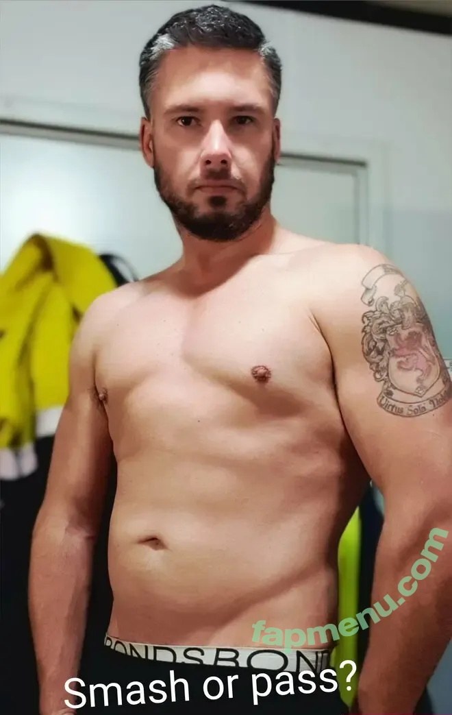 tallhammer nude photo #0004 (tallhammer)