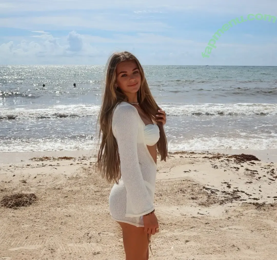 Tallulah Metcalfe nude photo #0021 (tallulahmetcalfe_)