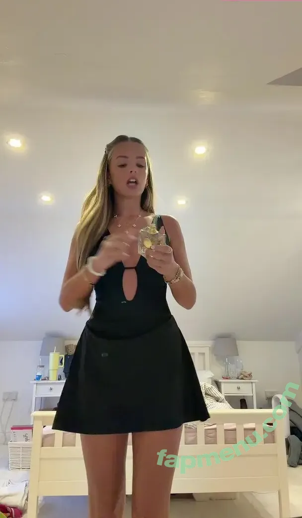 Tallulah Metcalfe nude photo #0069 (tallulahmetcalfe_)