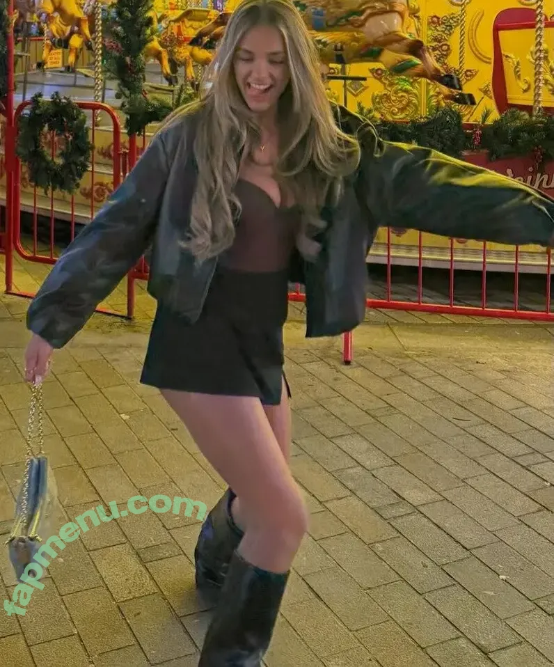 Tallulah Metcalfe nude photo #0111 (tallulahmetcalfe_)