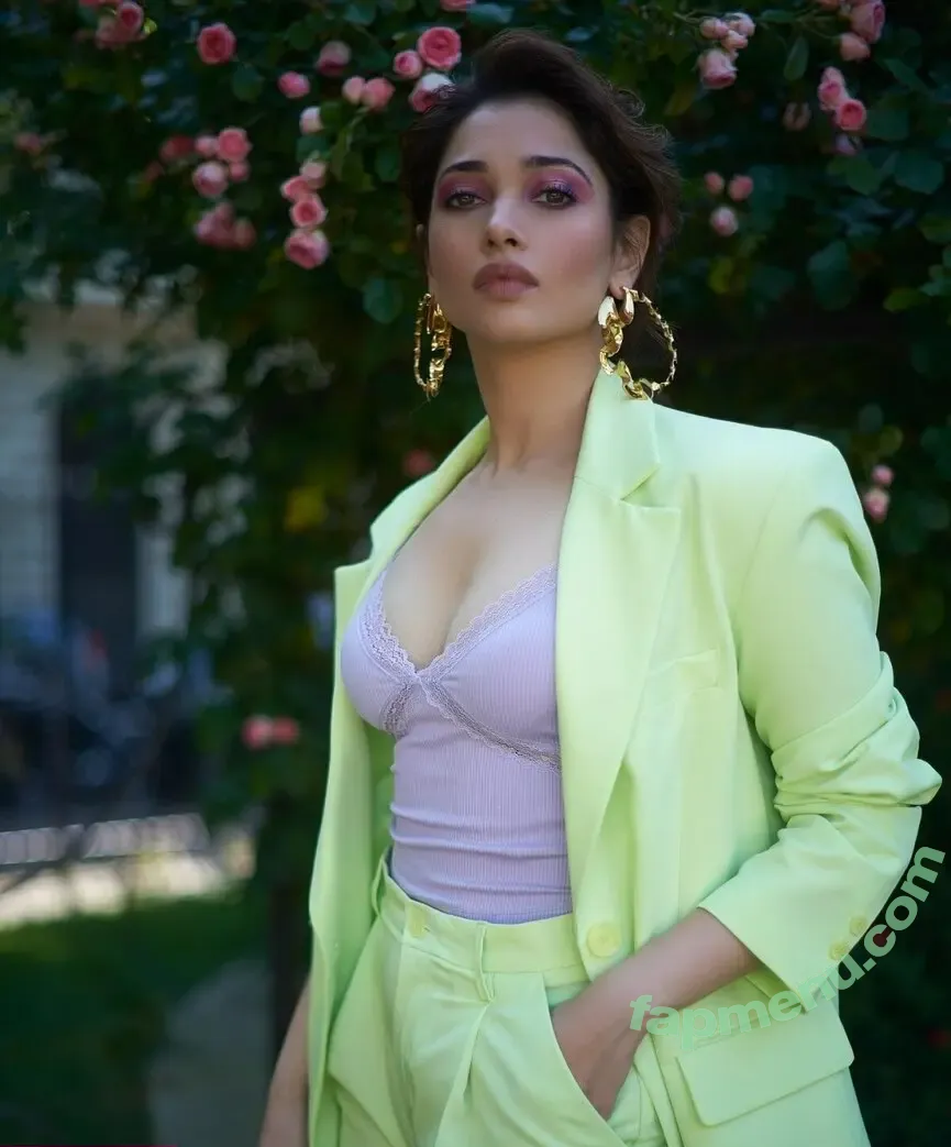 Tamanna Bhatia nude photo #0039 (tamannaahspeaks)