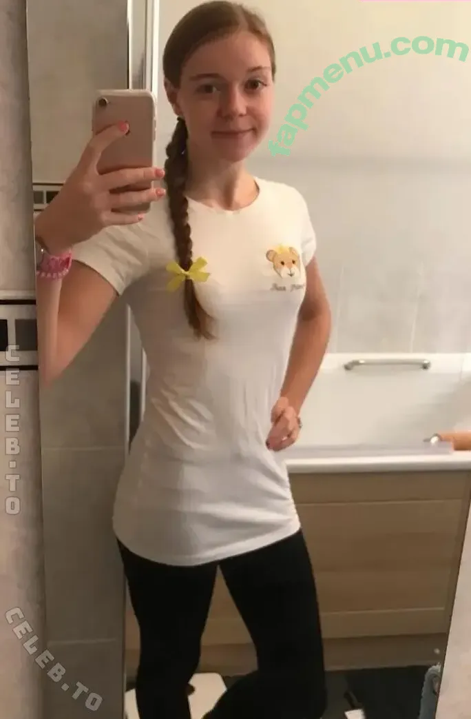 tambourinexoxos nude photo #0081 (tambourinexoxo)