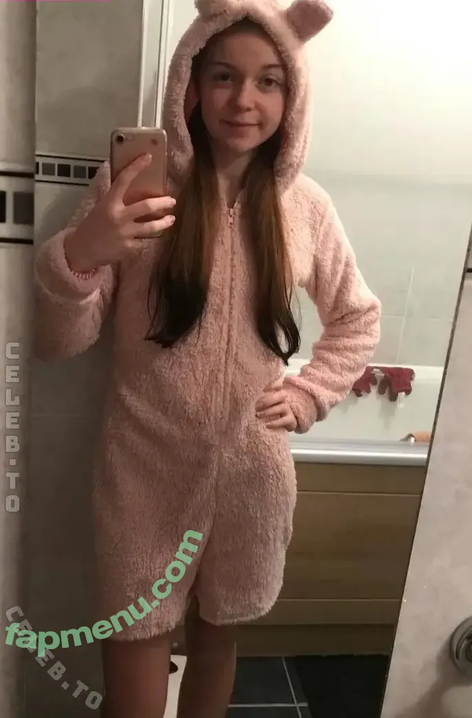 tambourinexoxos nude photo #0097 (tambourinexoxo)