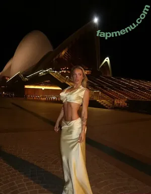 Tammy Hembrow / tammyhembrow nude photo #0600