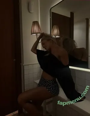 Tammy Hembrow / tammyhembrow nude photo #0602