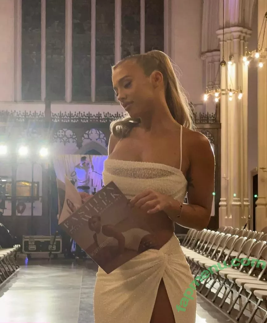 Tammy Hembrow nude photo #0113 (tammyhembrow)