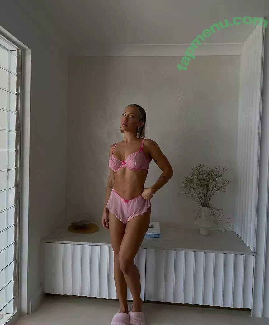 Tammy Hembrow nude photo #0267 (tammyhembrow)