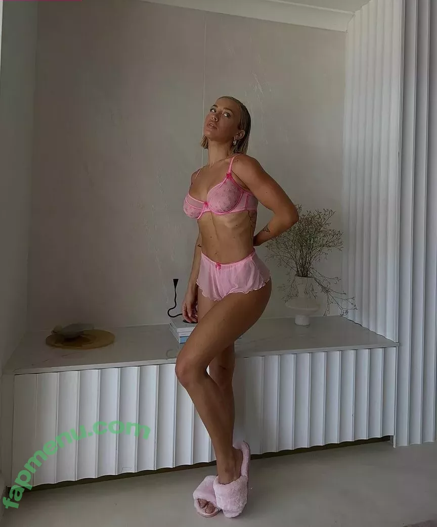 Tammy Hembrow nude photo #0268 (tammyhembrow)