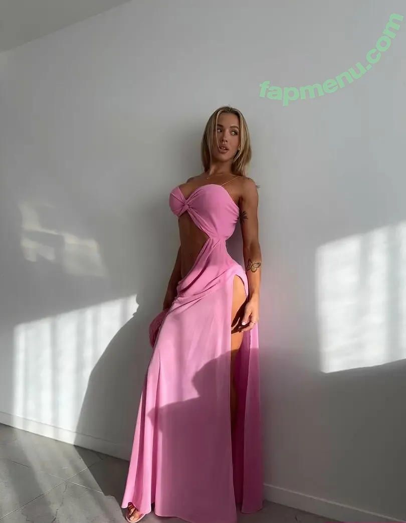 Tammy Hembrow nude photo #0579 (tammyhembrow)