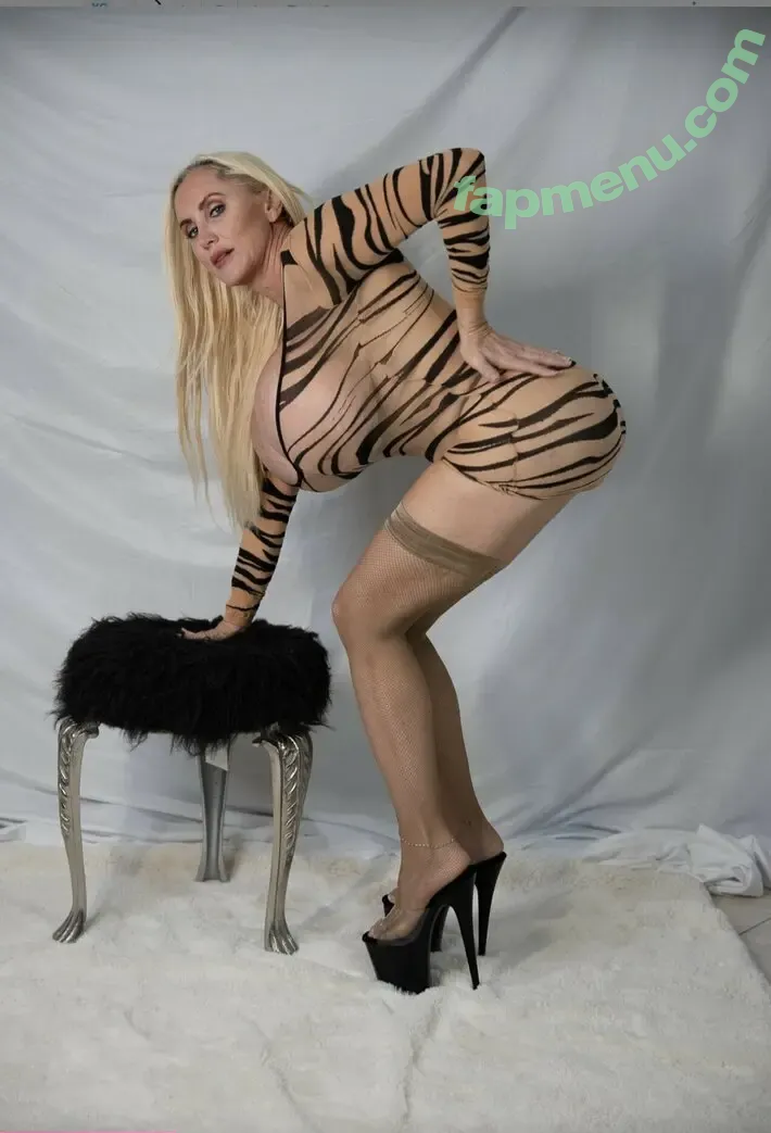 Tammy Hernandez nude photo #0163 (tammyhtherealtor / tammylh)