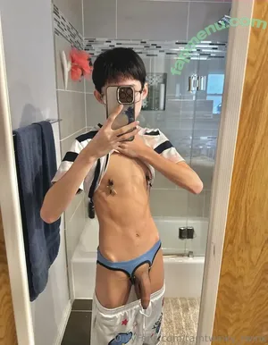  nude photo #0004