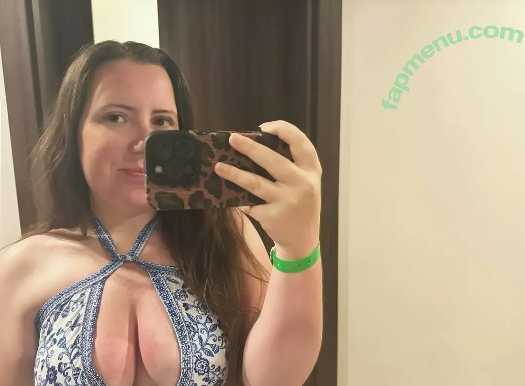 Tamzinisanerd nude photo #0049 (Tamzin Christie)