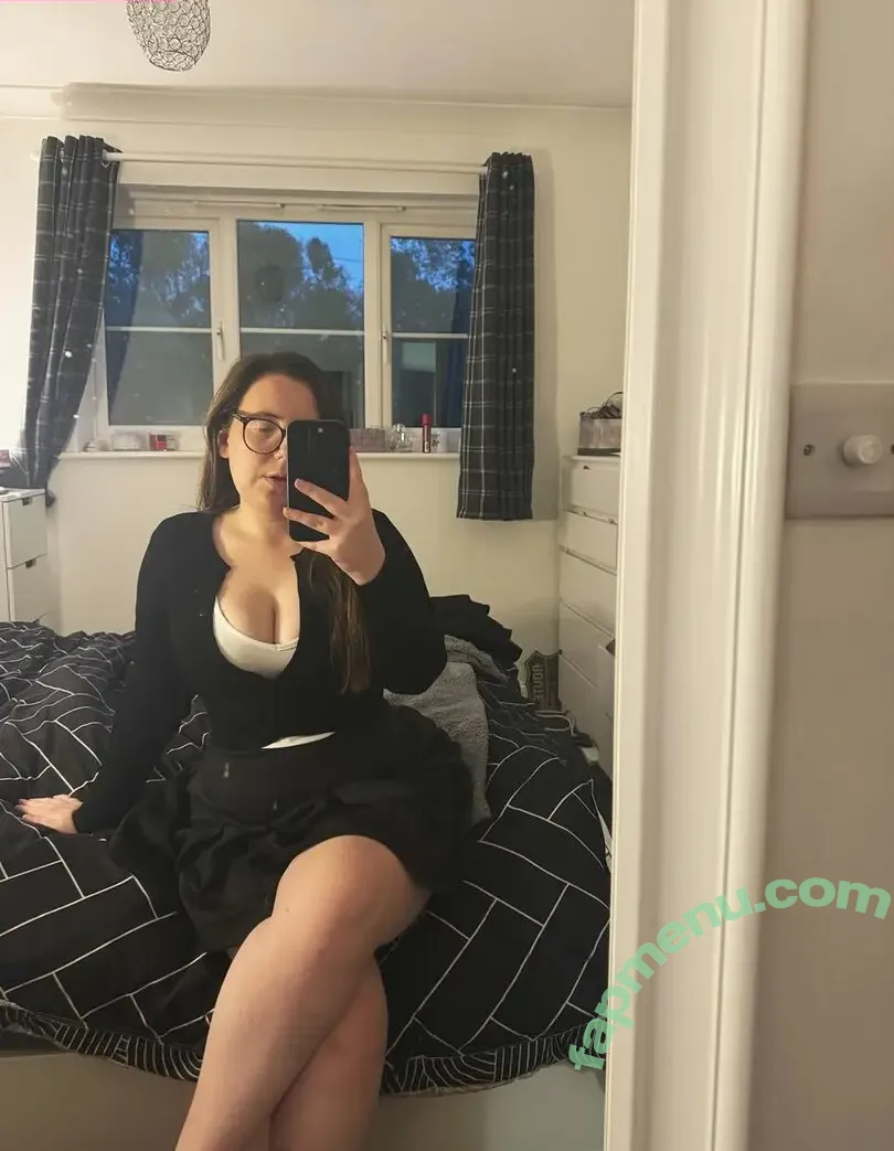 Tamzinisanerd nude photo #0056 (Tamzin Christie)