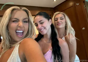 Tana Mongeau / tanamongeau nude photo #0009