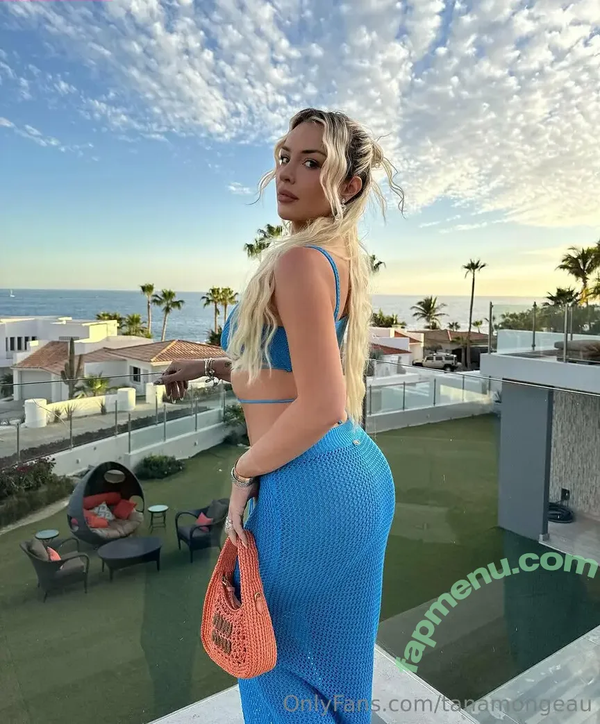 Tana Mongeau nude photo #0001 (tanamongeau)