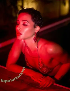 Tanaya Henry / tanayahenry nude photo #0140