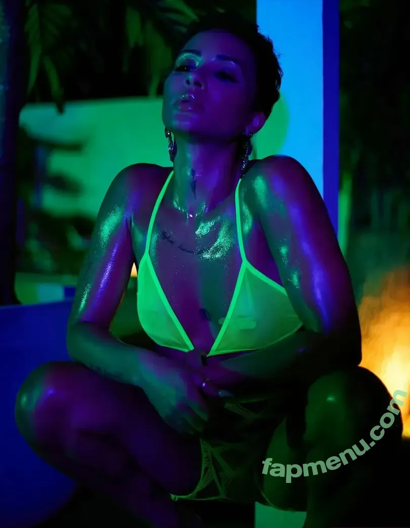 Tanaya Henry nude photo #0129 (tanayahenry)