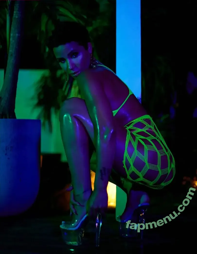 Tanaya Henry nude photo #0130 (tanayahenry)