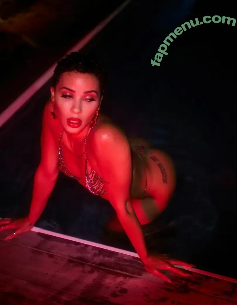 Tanaya Henry nude photo #0136 (tanayahenry)