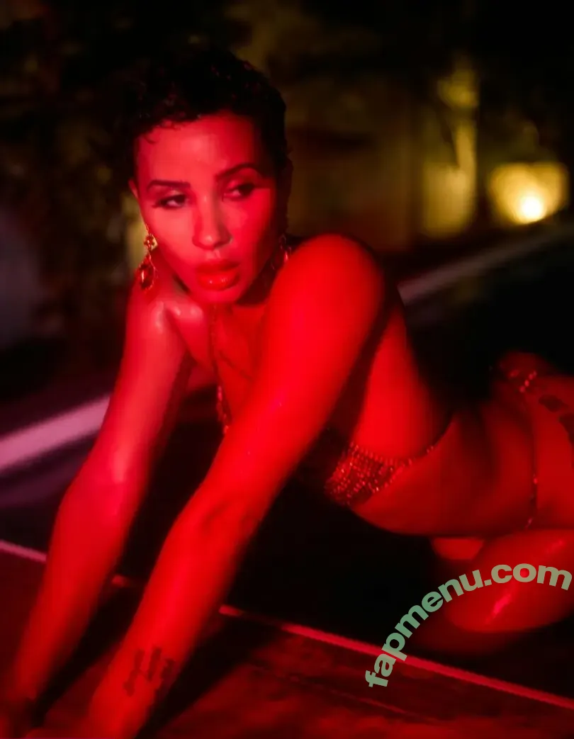 Tanaya Henry nude photo #0139 (tanayahenry)