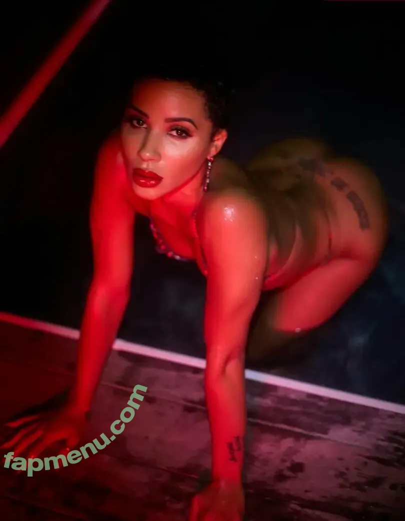 Tanaya Henry nude photo #0141 (tanayahenry)