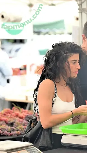 Tania Raymonde / tania.raymonde nude photo #0168