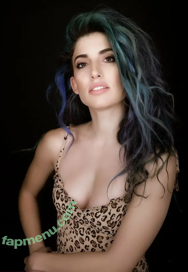 Tania Raymonde nude photo #0104 (tania.raymonde)