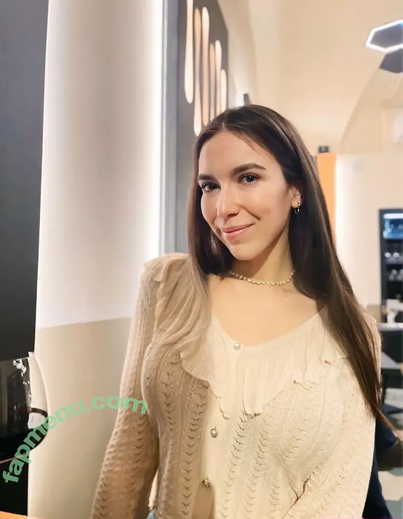 taniabanntv nude photo #0003 (tania.bann)