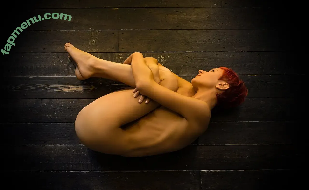 Tanja Kewitsch nude photo #0013 (Tanja Kewitsch)