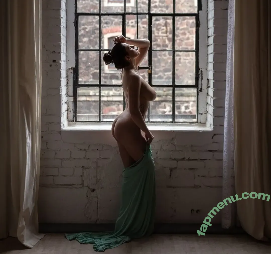 Tanja Weiss nude photo #0033 (Model_Tanja / model_tanja_)