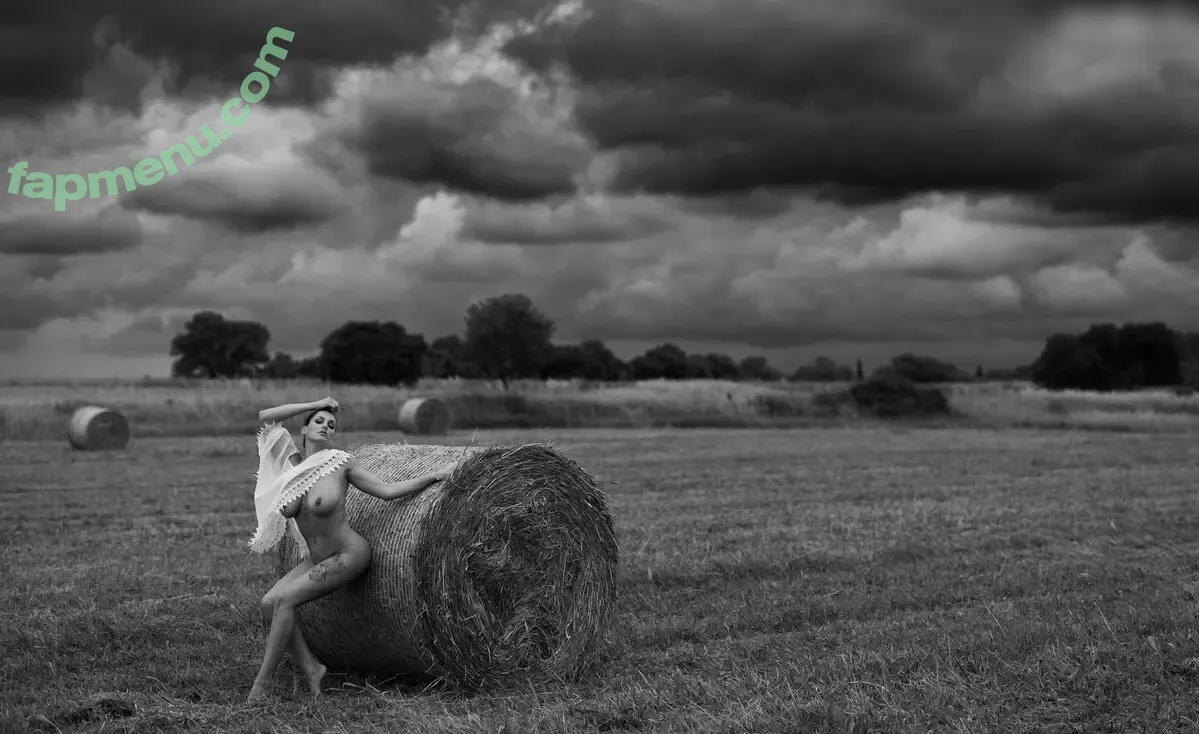 Tanja Weiss nude photo #0148 (Model_Tanja / model_tanja_)