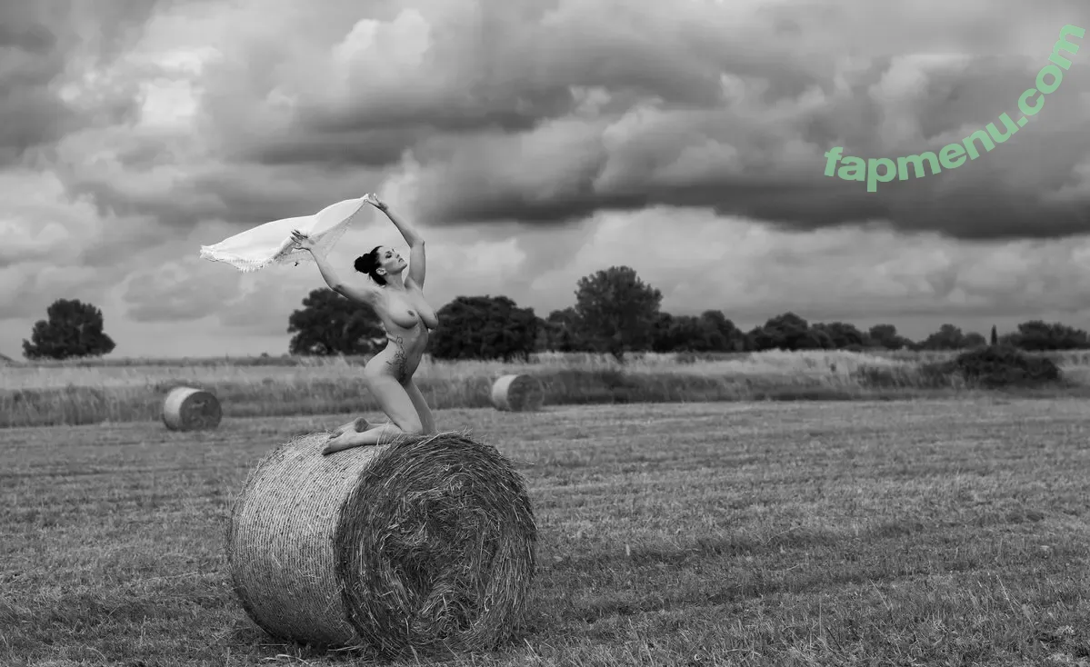 Tanja Weiss nude photo #0150 (Model_Tanja / model_tanja_)