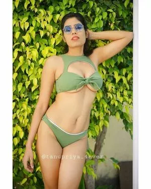 tanupriya / Sexysoul_4ever / tanupriya_4ever / tanupriya_official nude photo #0137