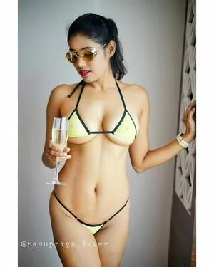 tanupriya / Sexysoul_4ever / tanupriya_4ever / tanupriya_official nude photo #0246