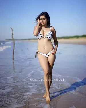 tanupriya / Sexysoul_4ever / tanupriya_4ever / tanupriya_official nude photo #0325