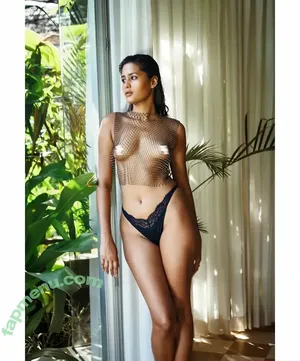 Tanushree Das / taa_ssh nude photo #0010