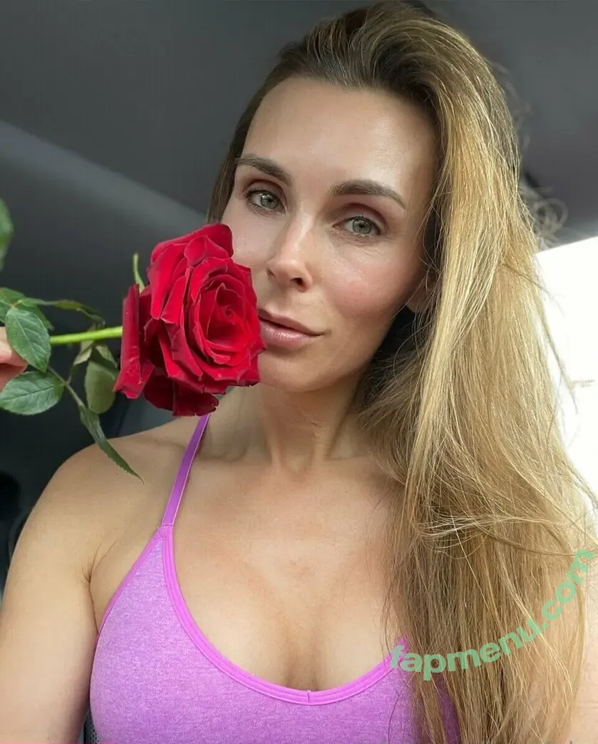 tanyatatefree nude photo #0024 (tanyatatecreate)